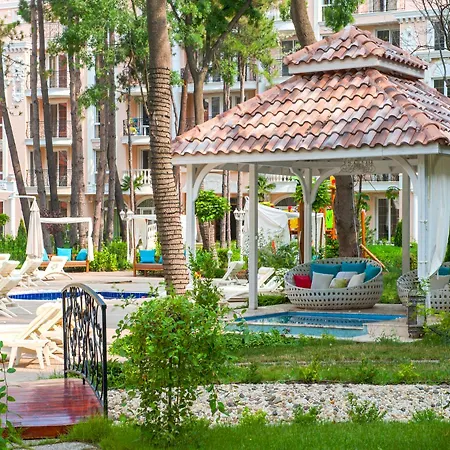 아파트 Anastasia Palace 네세부르